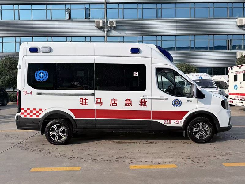 Ford T8 Diesel Ambulance Euro 6 ICU Medical Vehicle high quality